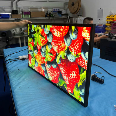 주문 32' 4K 하이라이트 LCD 패널 야외 LCD 디스플레이 상점 창문 밝은 사이니지 디스플레이 online manufacture